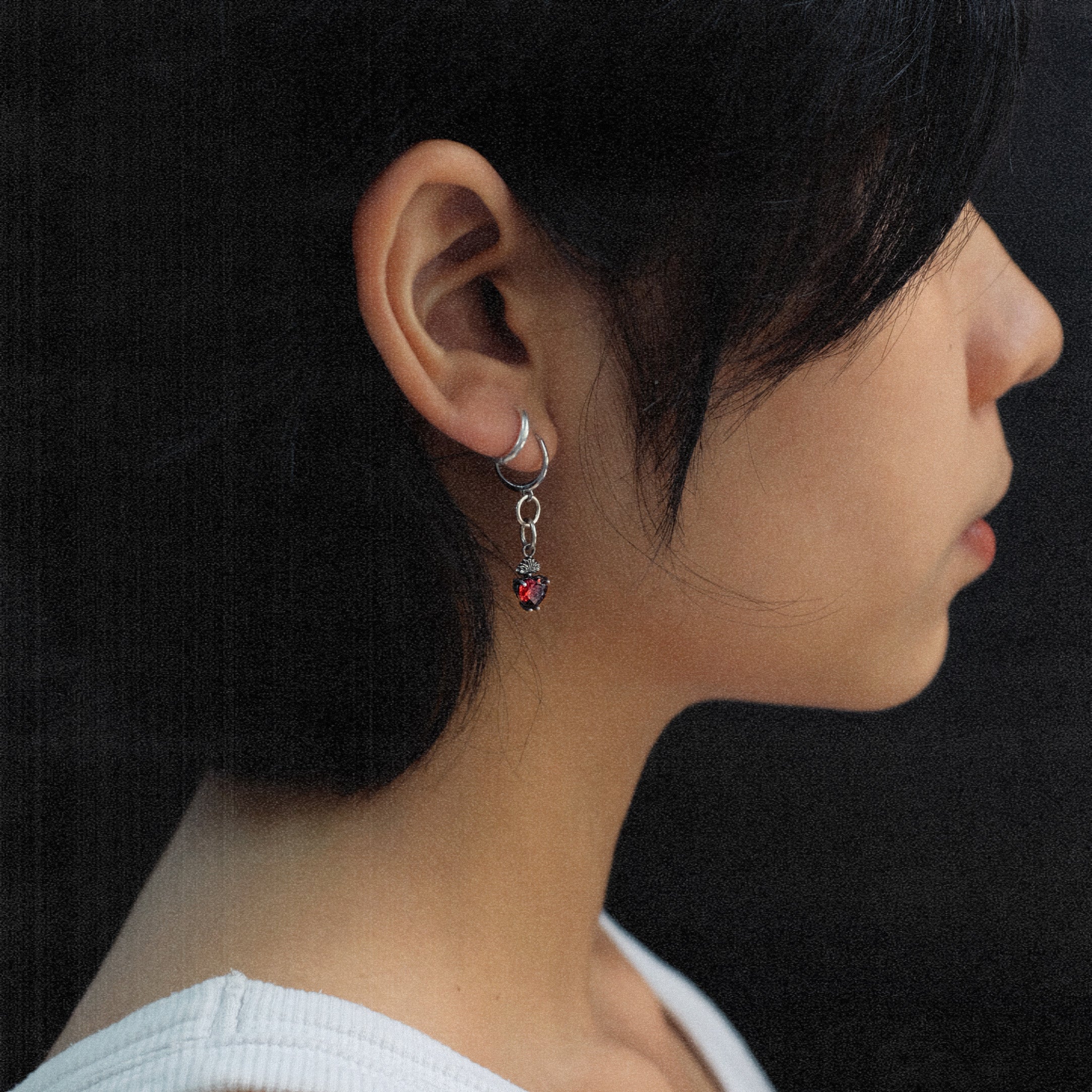 Queen Of Hearts Garnet Earrings
